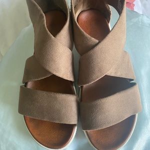 MIA sandals